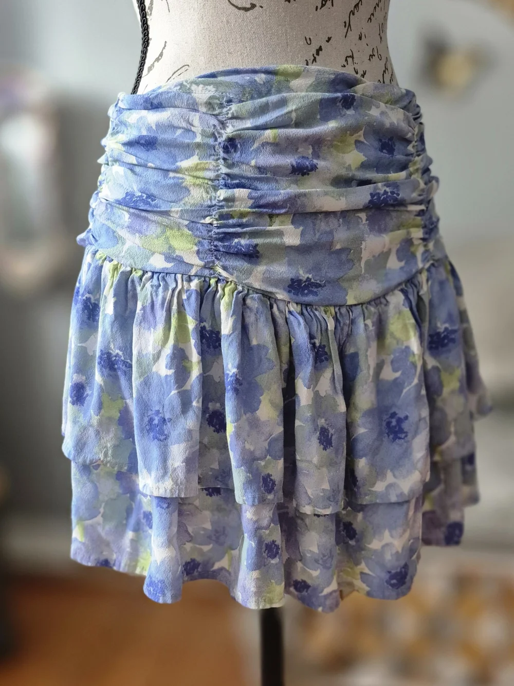 Forever 21 Blue Floral Watercolor Tiered Mini Skirt Medium